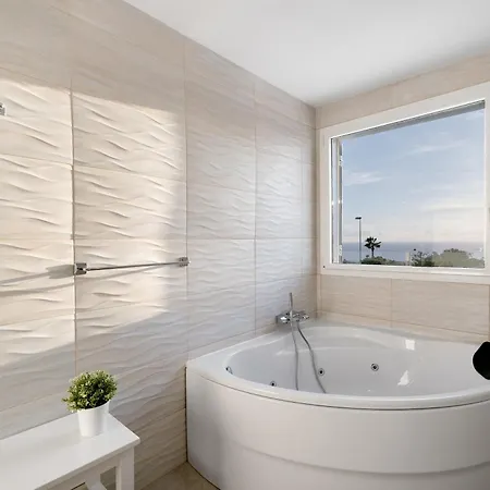 Espectacular Aurora By Paramount Holidays Puerto de Santiago