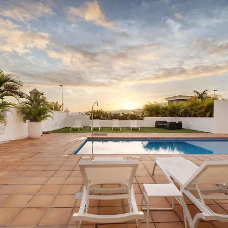 Espectacular Aurora By Paramount Holidays Villa *