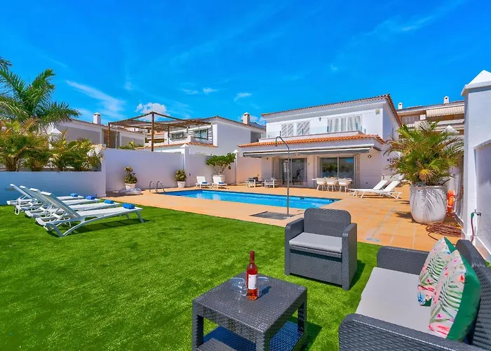 Espectacular Aurora By Paramount Holidays Villa *