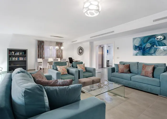 Espectacular Aurora By Paramount Holidays