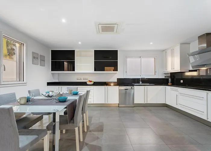 Espectacular Aurora By Paramount Holidays