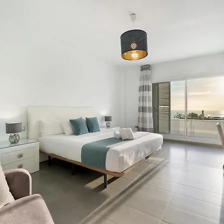 Espectacular Aurora By Paramount Holidays فيلة