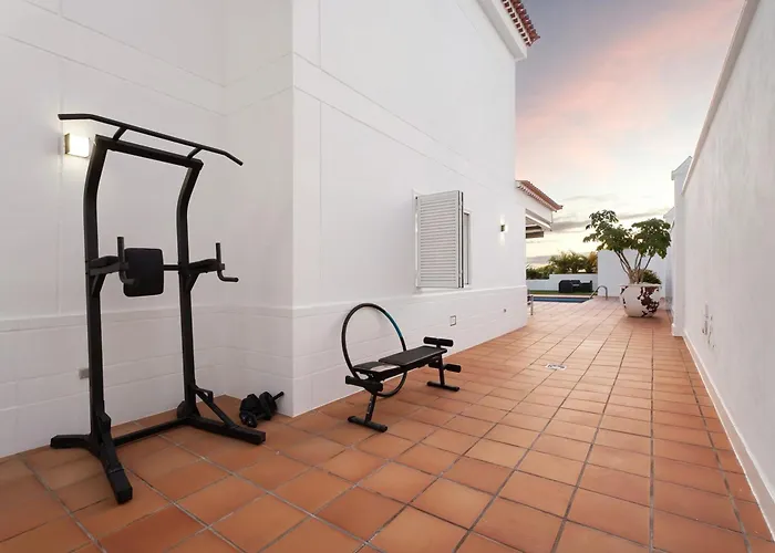 Espectacular Aurora By Paramount Holidays Villa *