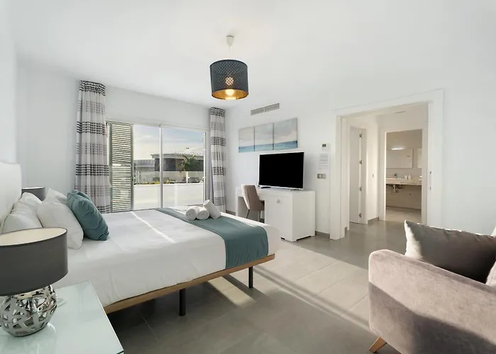 Espectacular Aurora By Paramount Holidays * Puerto de Santiago (Tenerife)