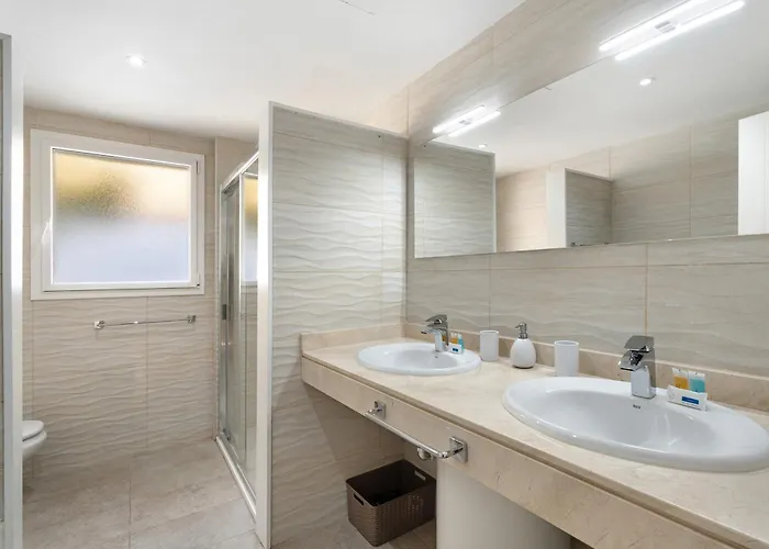 Espectacular Aurora By Paramount Holidays Villa *